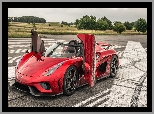 Koenigsegg Regera, Czerwony